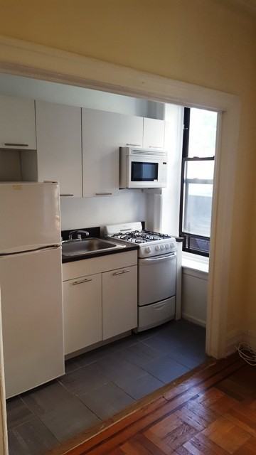 47-05 45th Street - Photo 2 of 7