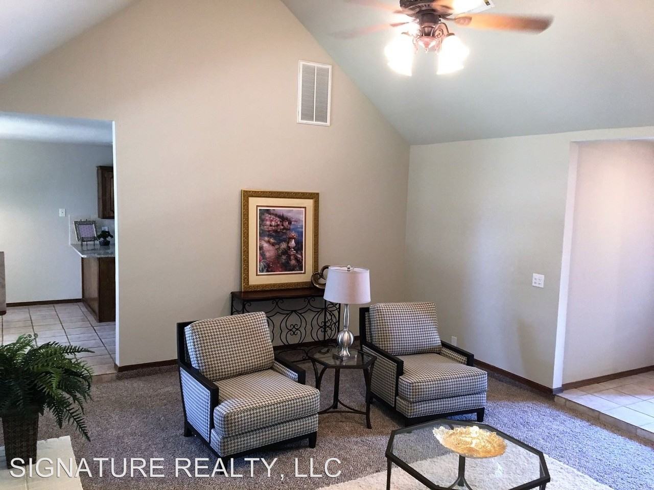 3809 NE 140th Terrace Cir - Photo 3 of 15