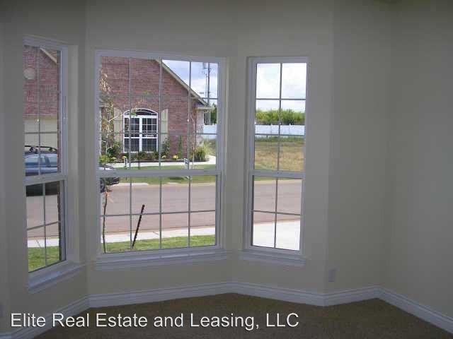 14925 Jefferson Ln - Photo 2 of 19