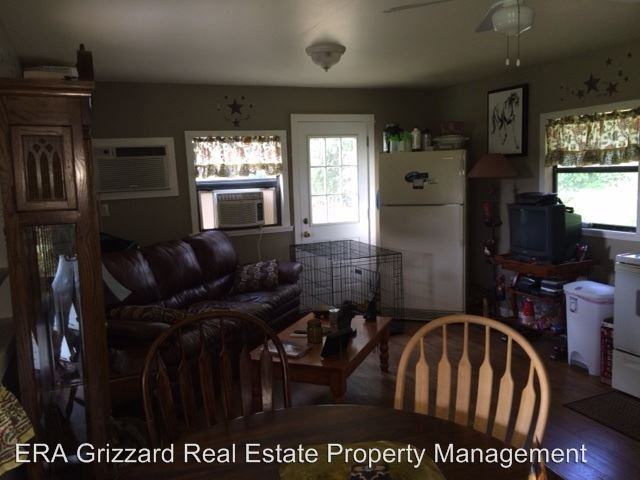 11900 Rocking Horse Ln - Photo 3 of 7