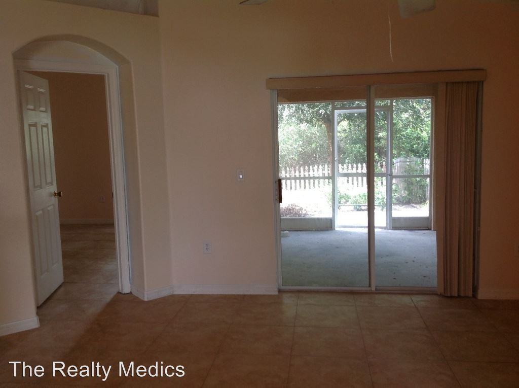 3128 Wood Rose Way - Photo 2 of 6