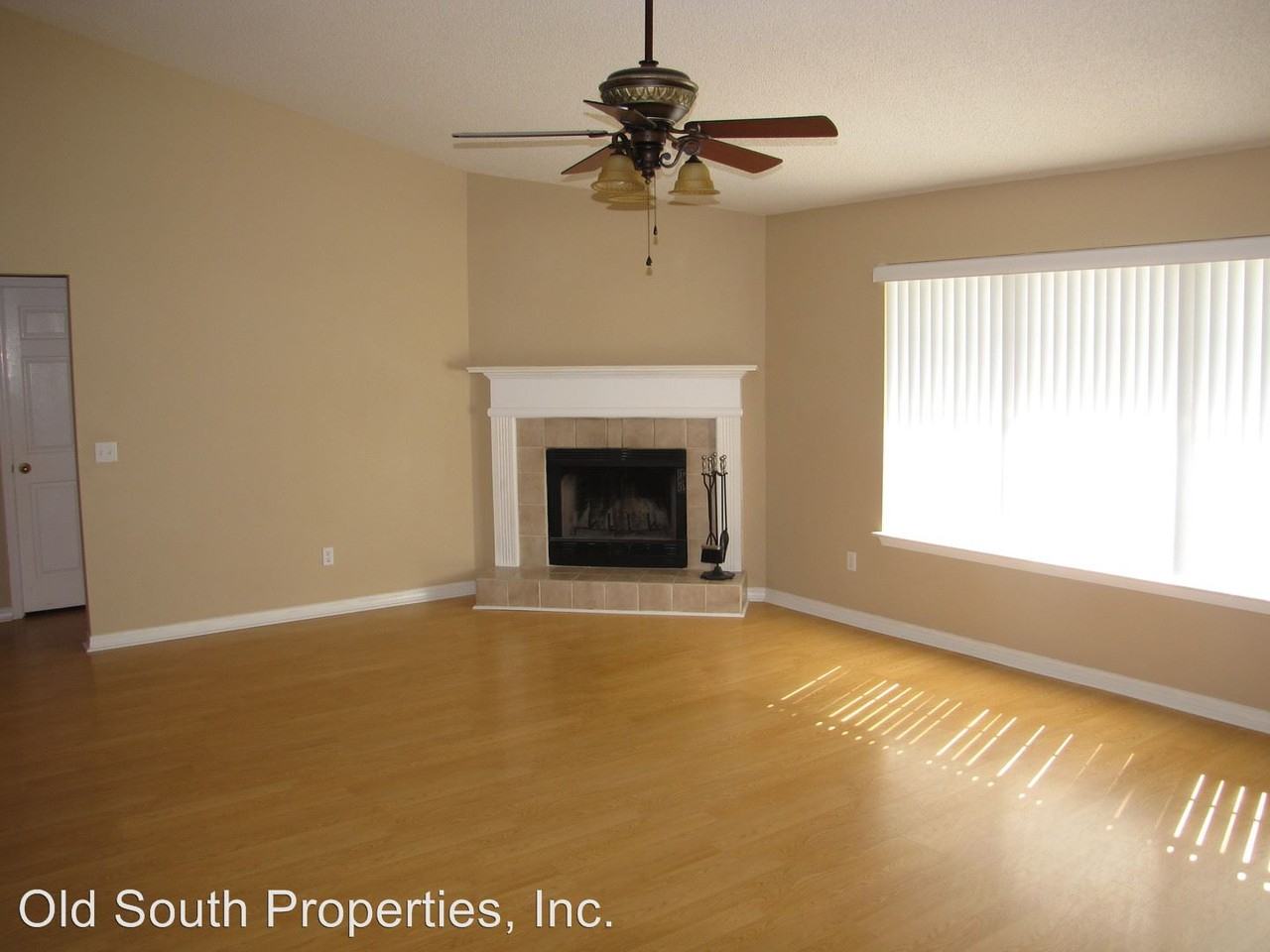 2029 Jason Dr - Photo 2 of 10