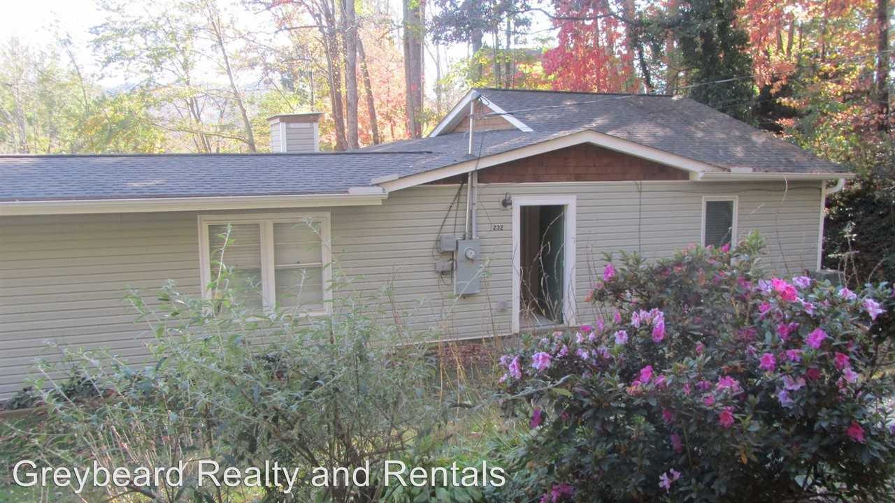 232 Rainbow Terrace - Photo 3 of 17