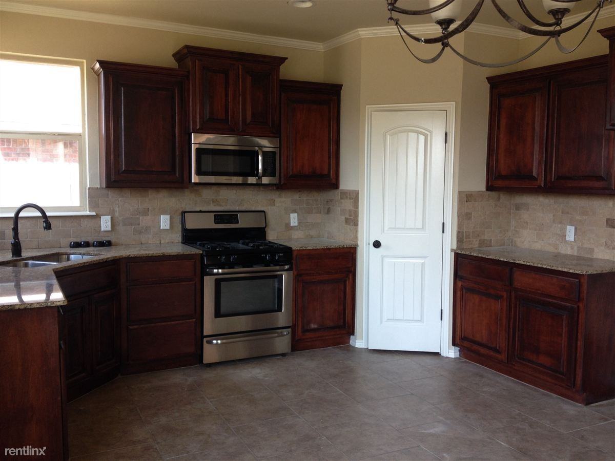 5801 Sanderling Rd - Photo 2 of 7