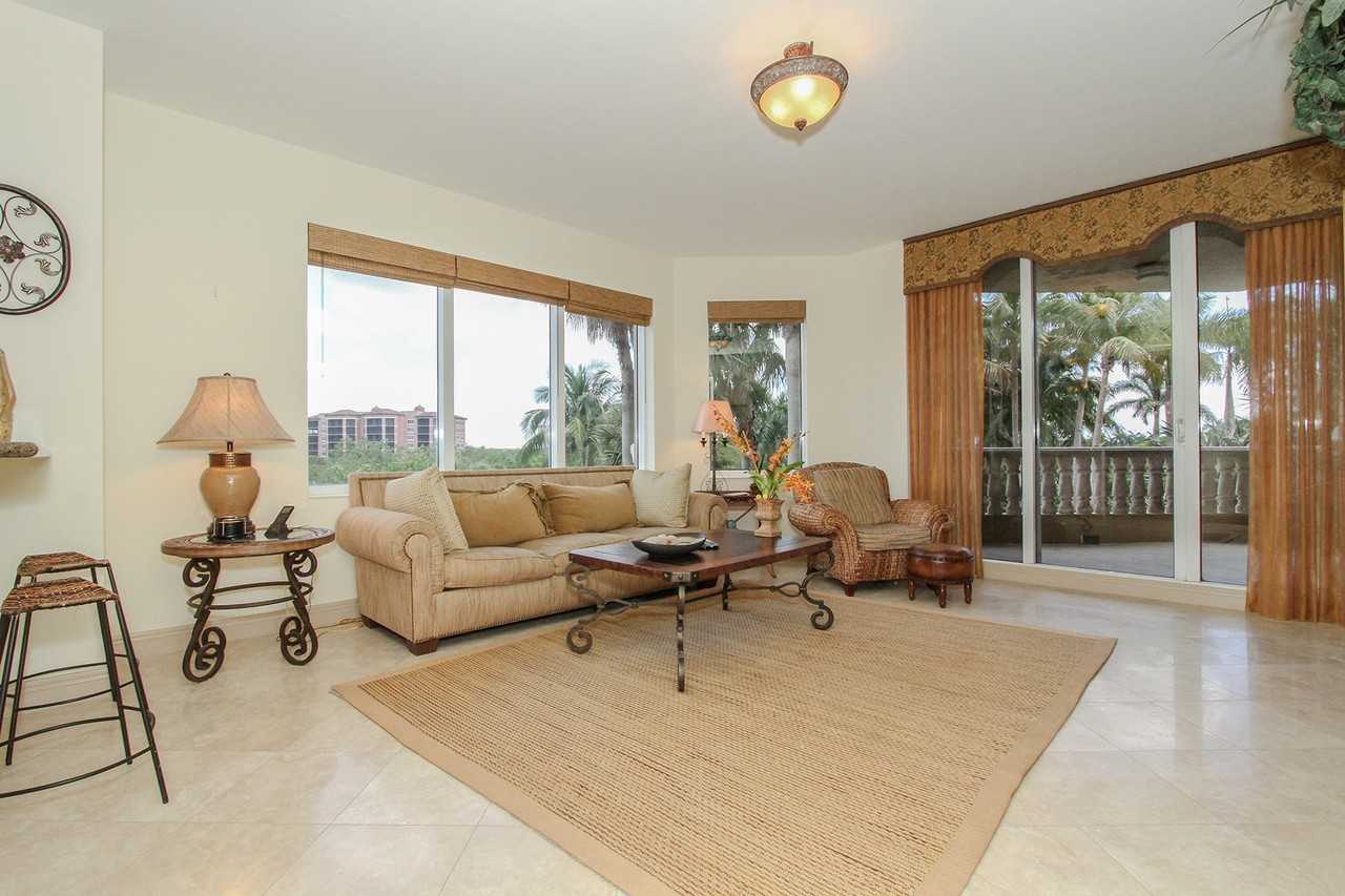 4831 Pelican Colony Blvd #204 - Photo 3 of 28