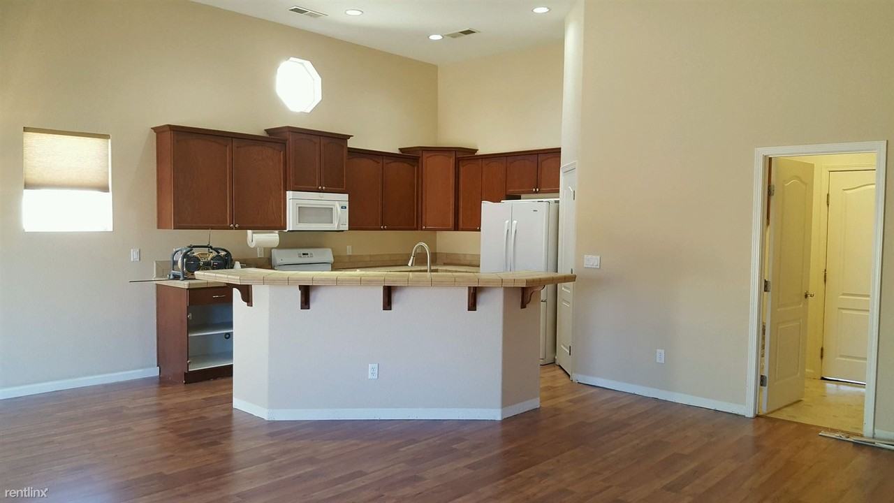 1434 Walker River Way - Photo 2 of 10