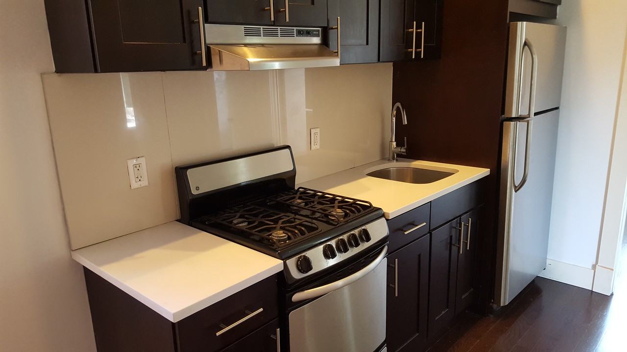 307 Tompkins Avenue 4B - Photo 3 of 17