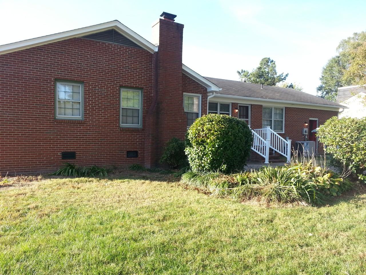 712 Macneil Drive - Photo 3 of 18