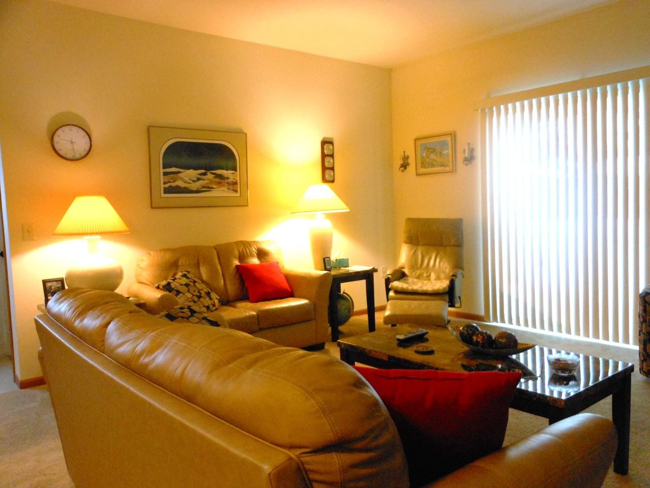 2010 Okray Avenue #2010 - Photo 2 of 16