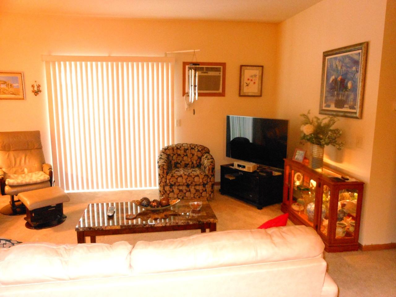 2010 Okray Avenue #2010 - Photo 3 of 16