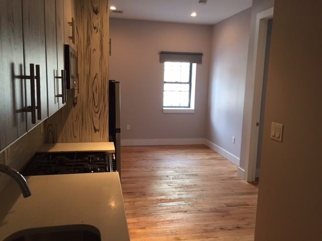 155 Roebling Street #2ab - Photo 3 of 6