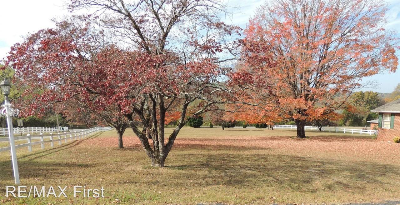 111 Helenwood Dr - Photo 2 of 32