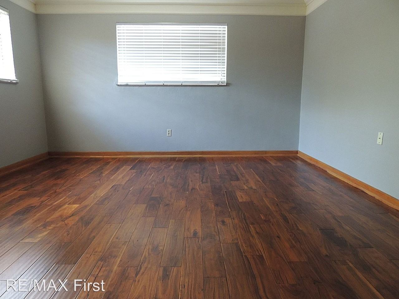 111 Helenwood Dr - Photo 3 of 32