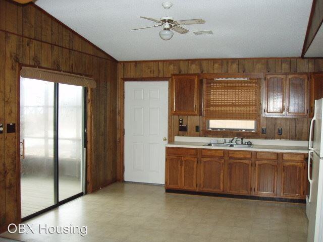 5116 N Virginia Dare Trail - Photo 2 of 8