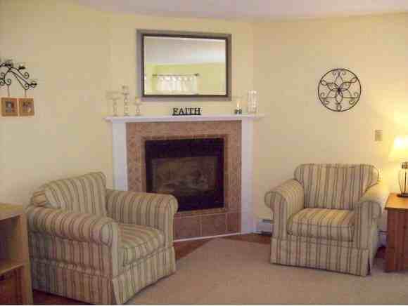 35 Apple Ln - Photo 2 of 16