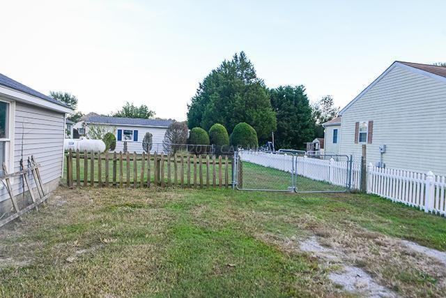 500 E Walnut St - Photo 2 of 41