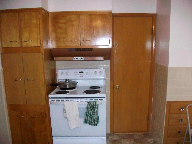100 Pilgrim Ave 2 - Photo 2 of 8