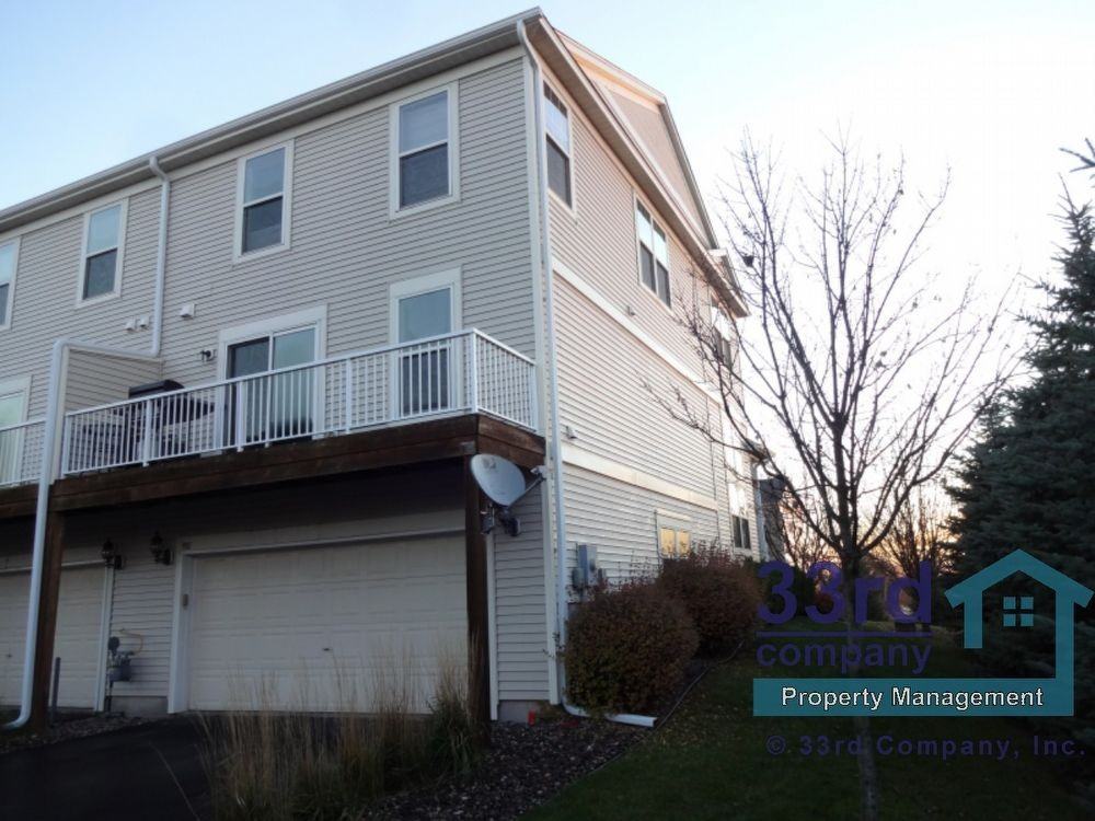 901 Ledgestone Dr - Photo 2 of 12