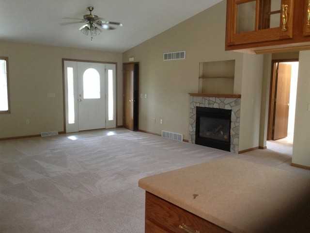 538 Fairway Cir - Photo 2 of 22