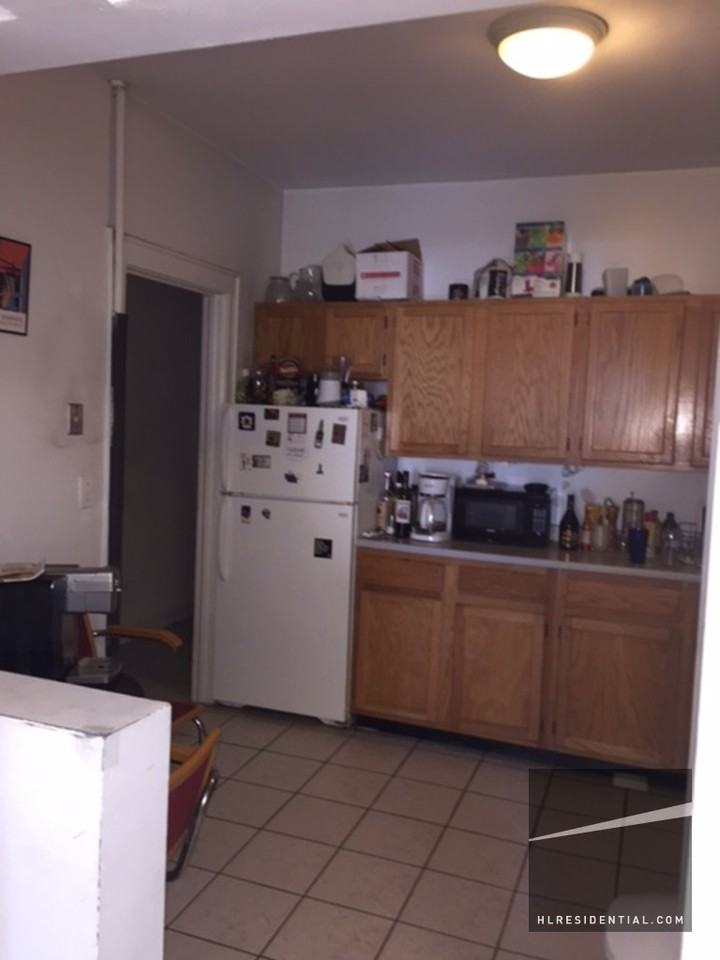 3415 30th Ave 2 - Photo 3 of 7