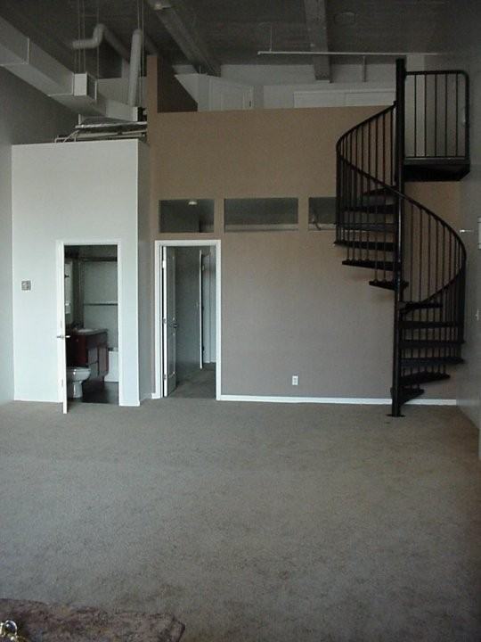 A T Lewis Lofts/Rio Grande Lofts - Photo 2 of 10