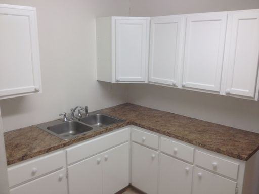 3903 E Powhatan Ave - Photo 3 of 21