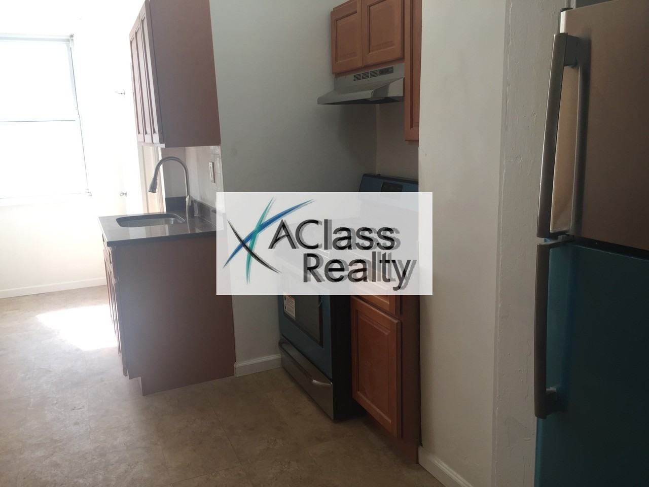 5-22 50th Avenue #1F - Photo 3 of 11