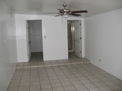 1163 N Woodland Ave - Photo 3 of 9