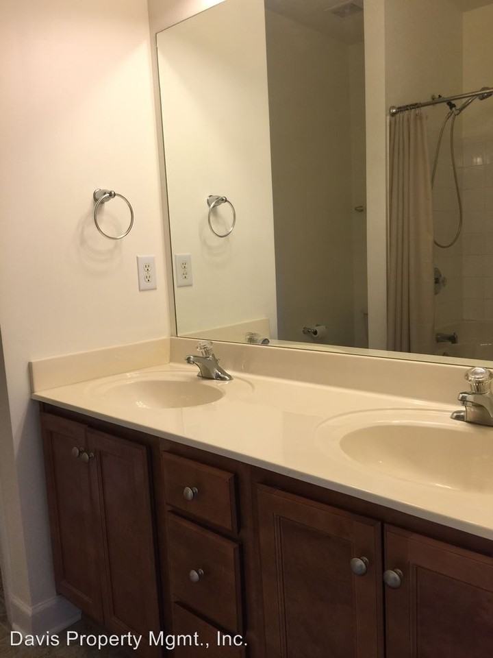 1806 Lincoya Bay Dr - Photo 2 of 7