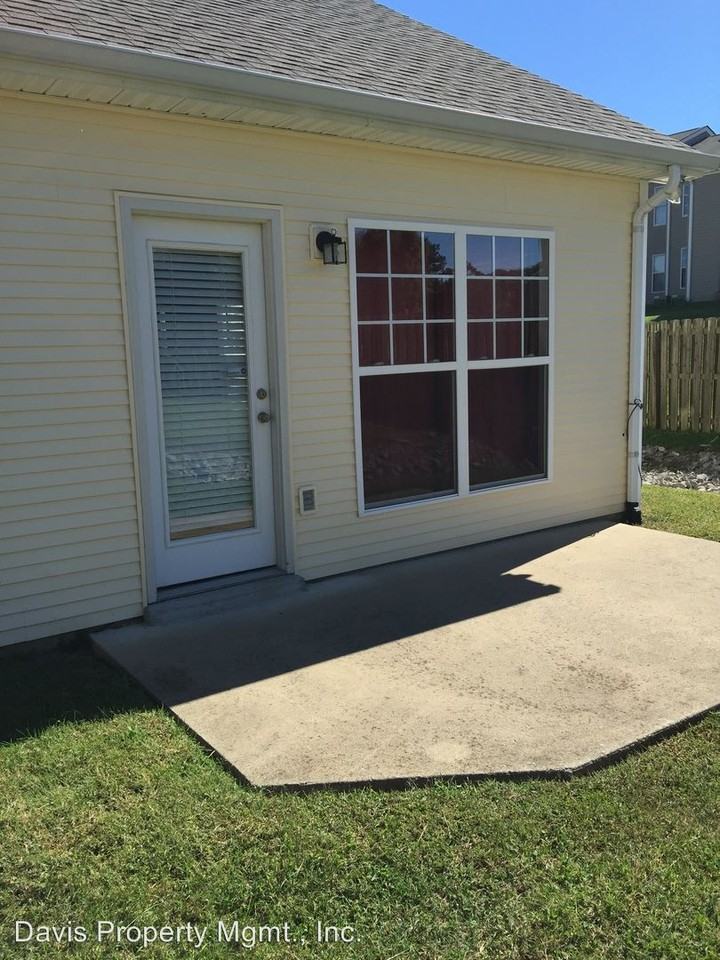 1806 Lincoya Bay Dr - Photo 3 of 7