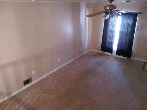 4325 Falls Rd - Photo 3 of 30