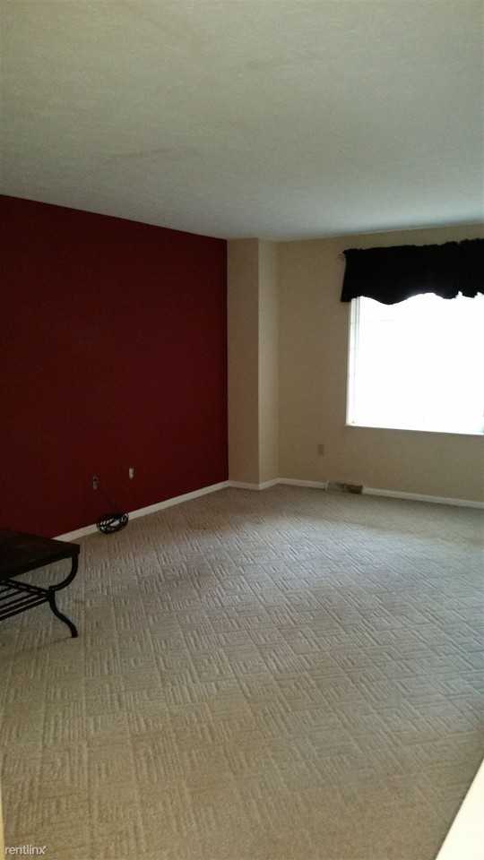 37378 Euclid Ave - Photo 3 of 6