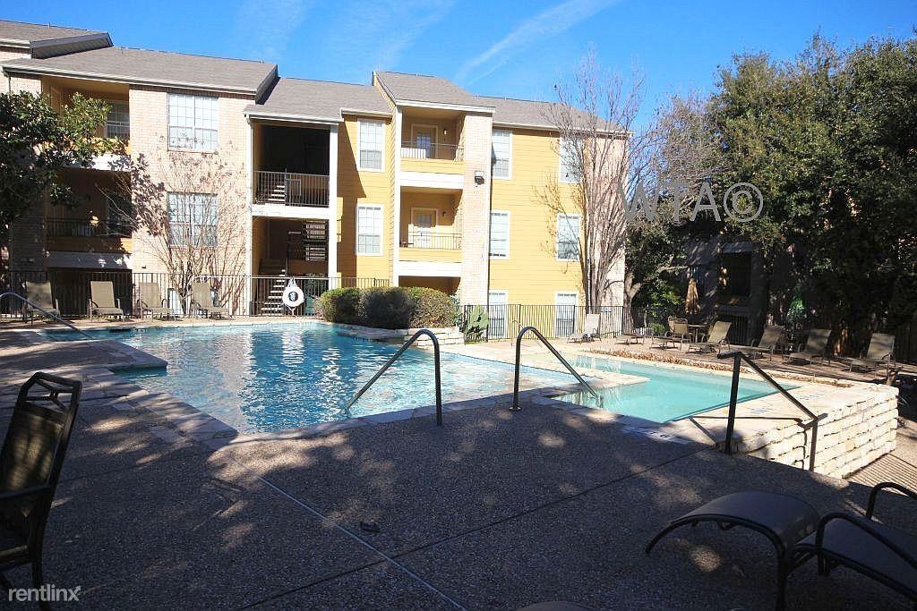 1704 Nelms Dr - Photo 3 of 9