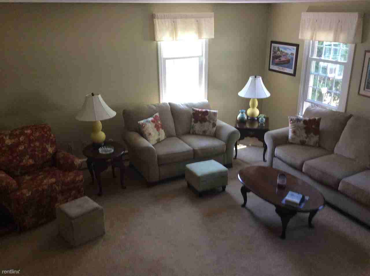 36 Colonial Village - Photo 2 of 9