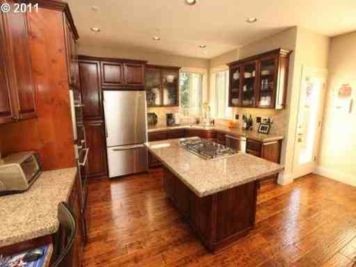 1710 SW Joshua St - Photo 3 of 16