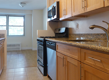 50 Riverdale Ave #04M