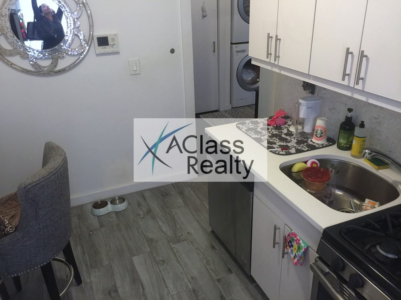 2517 24th Avenue - Photo 2 of 16