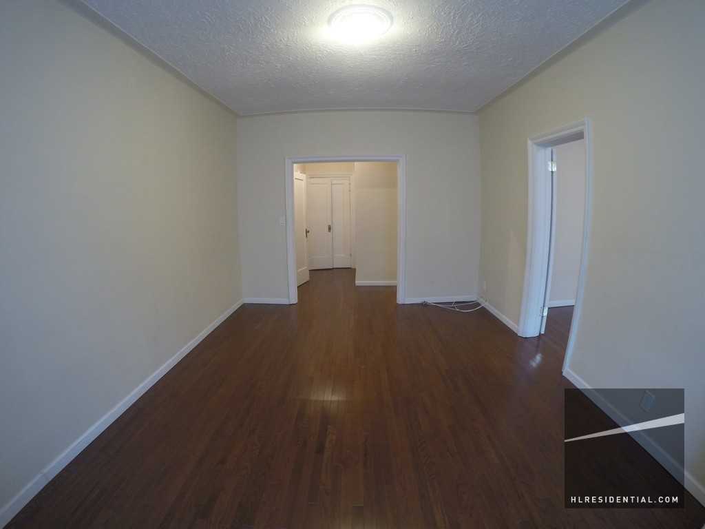 1782 Bay Ridge Pkwy #1B - Photo 2 of 8