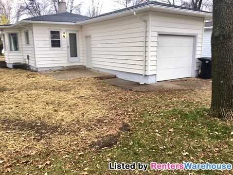 121 W 2nd St S - Photo 3 of 16