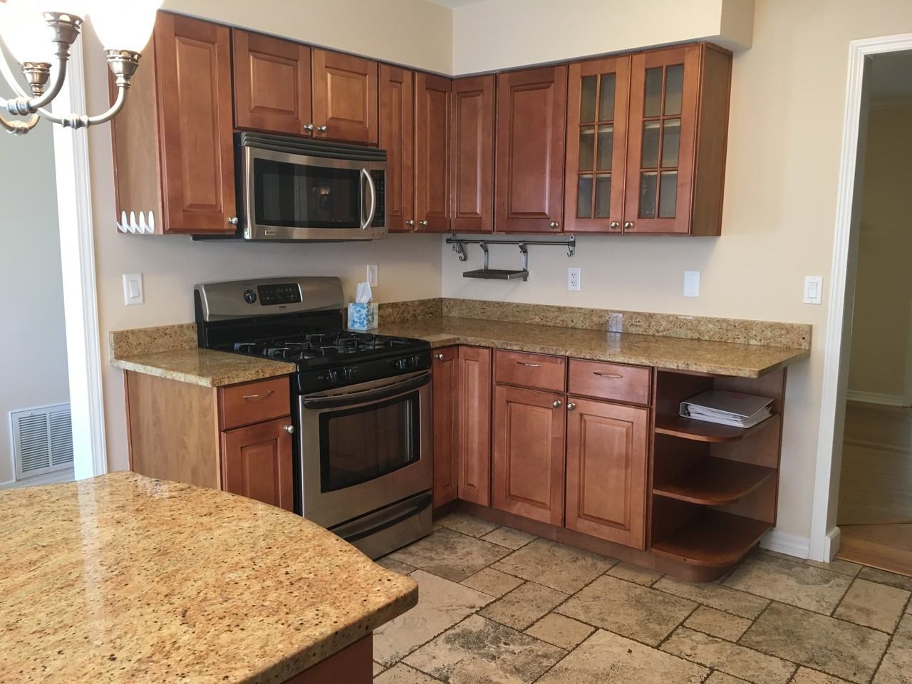 511 Linden Ave - Photo 3 of 26
