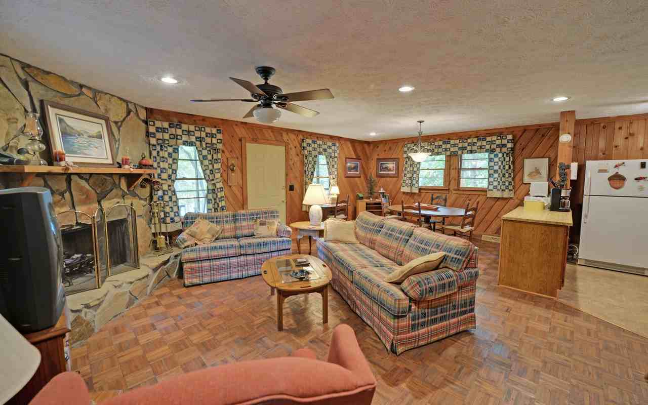 298-248 Mountain View Dr - Photo 3 of 11