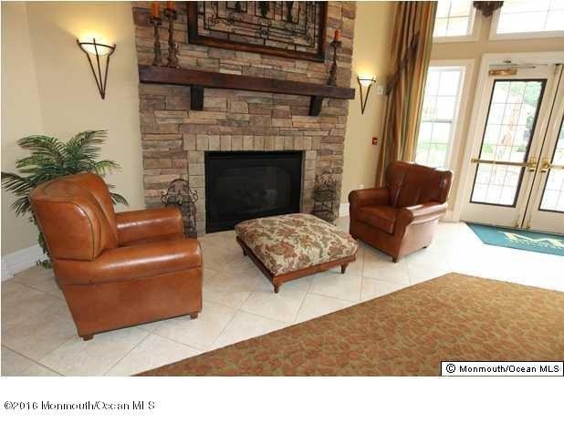 728 Amy Ct - Photo 2 of 17