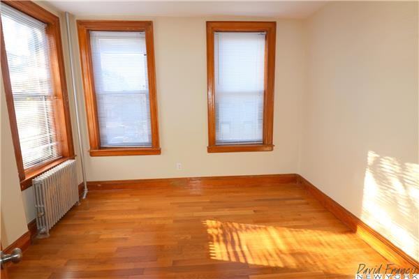 1701 Gates Ave - Photo 2 of 14