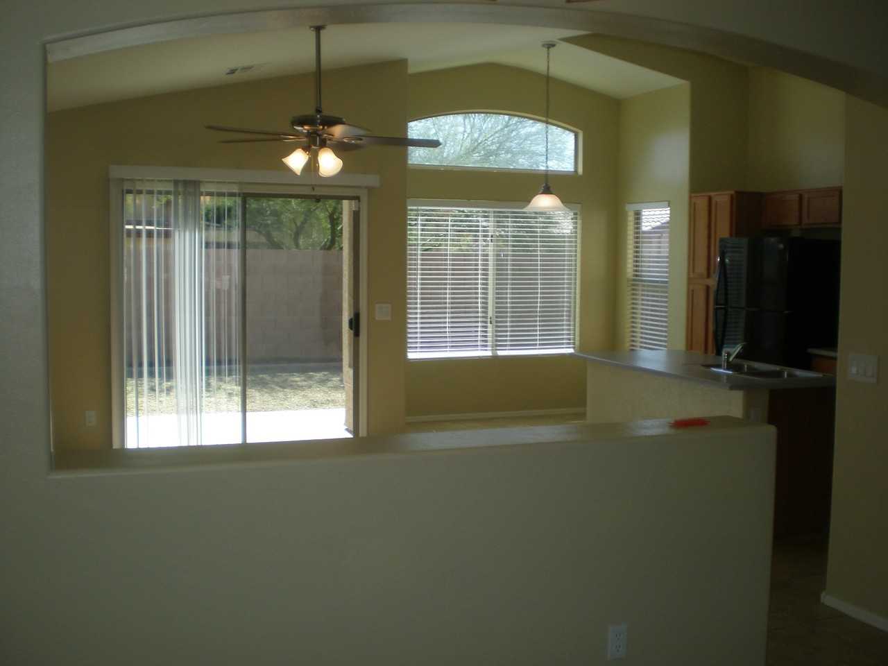 16559 W Post Dr - Photo 2 of 8