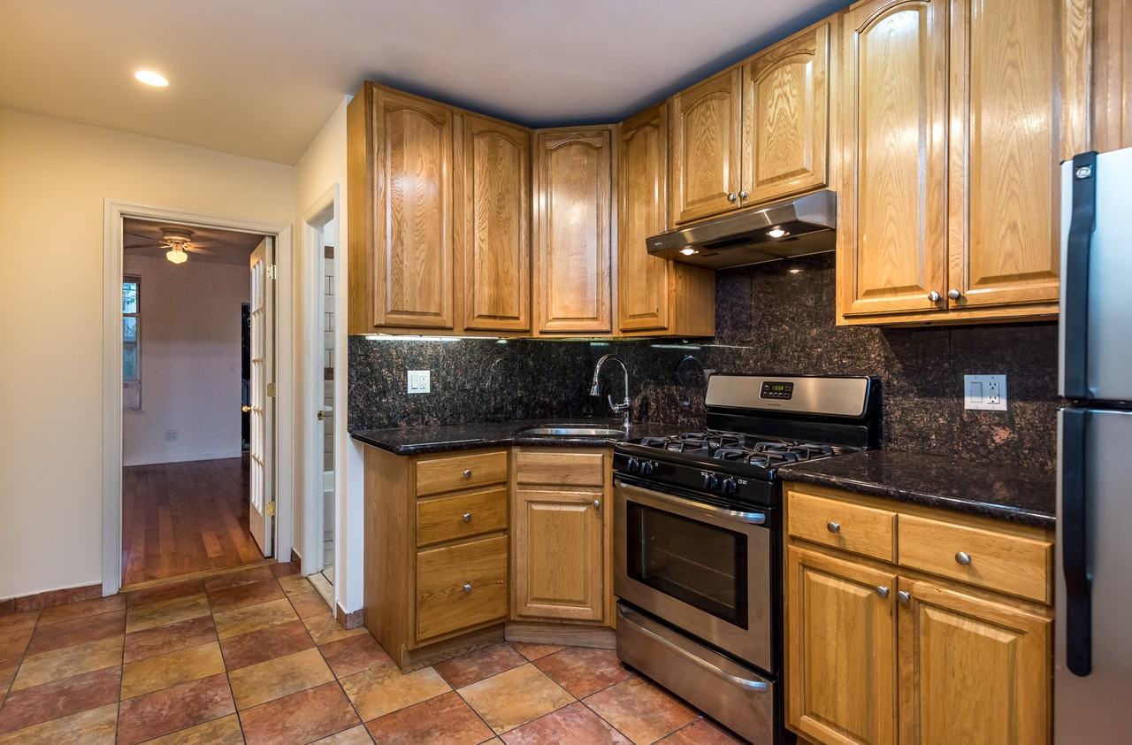 182 Freeman Street #1R - Photo 2 of 9