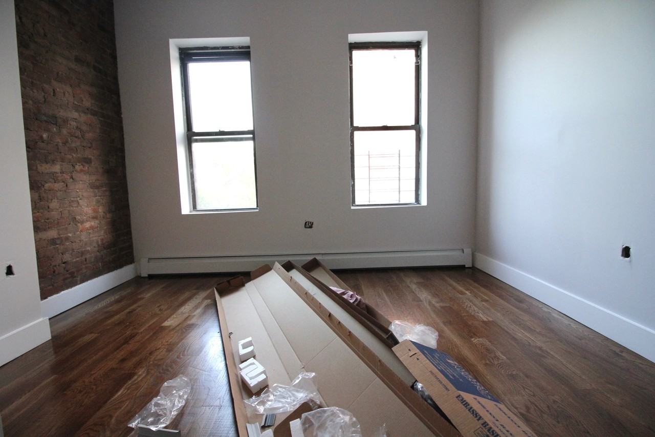 17-15 Bleecker Street #3L - Photo 3 of 13