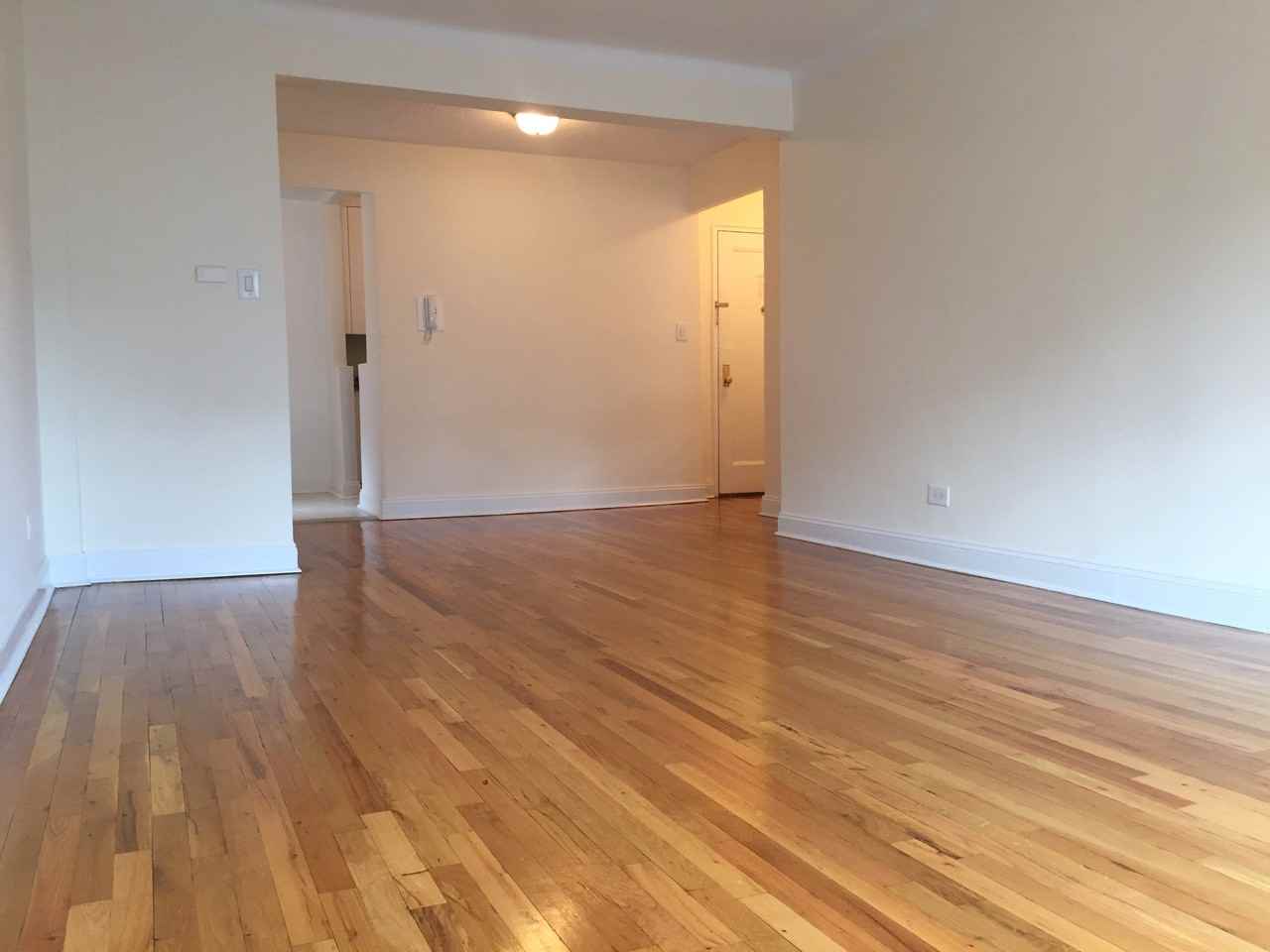 6434 99th Street - Photo 2 of 15
