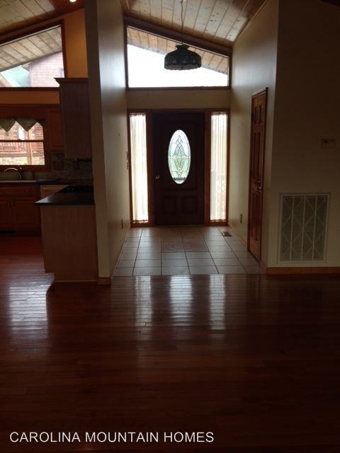 70 Meadowlark Terrace - Photo 2 of 8