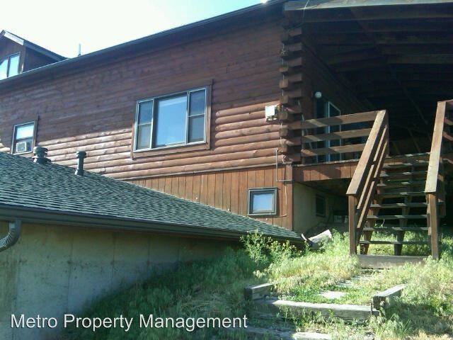 1920 Spring Creek Rd - Photo 3 of 14