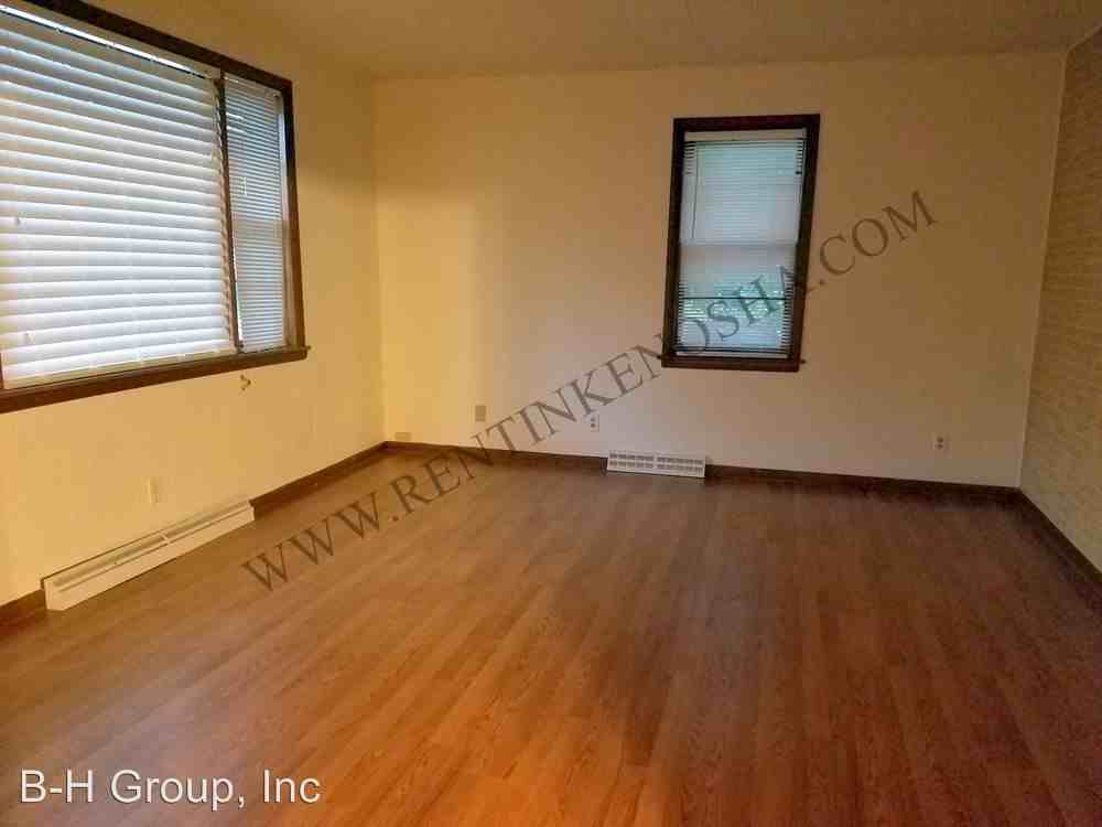 522 42nd St - Photo 3 of 15